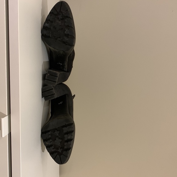 Kenneth Cole Leather platform pumps - Picture 6 of 6